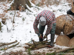 Mifa18 1Holzsammeln SE 0051